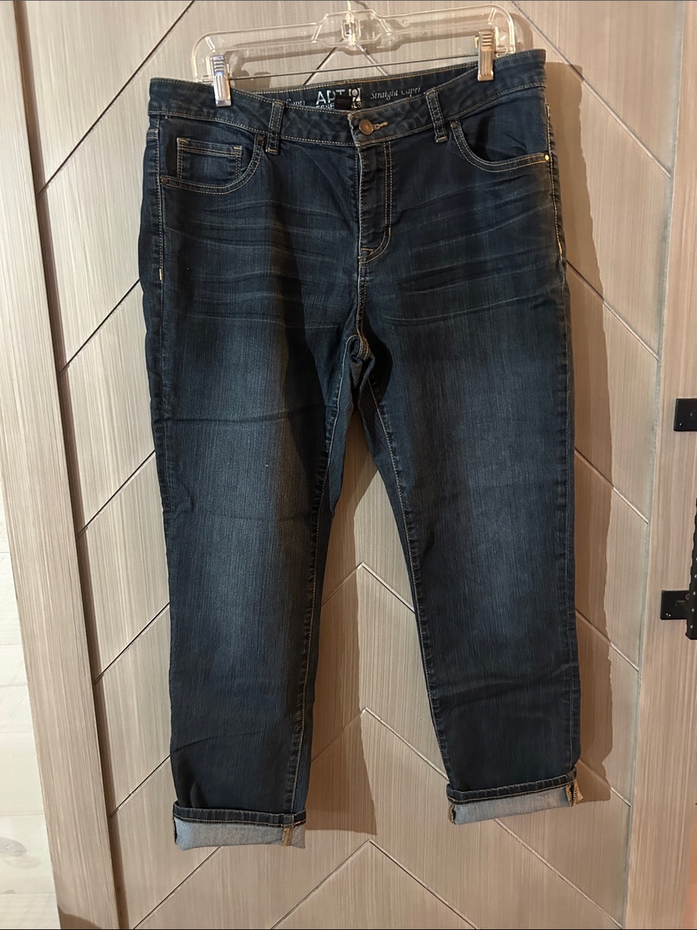 Apt. 9 Women's Dark Blue Cropped Jeans